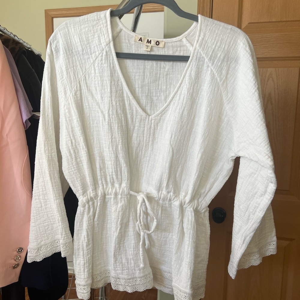 AMO White V-Neck Drawstring Tunic with Lace Trim